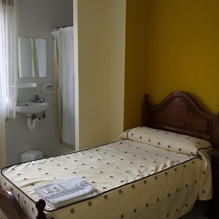 Hostal Atila Ricobayo Extérieur photo