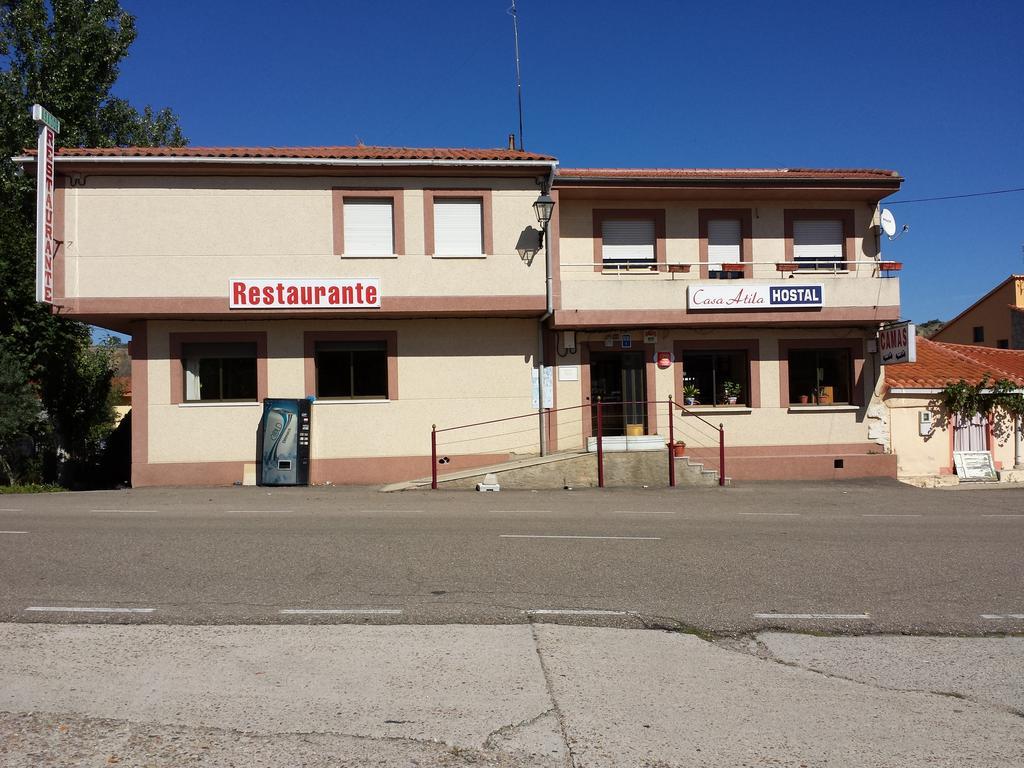Hostal Atila Ricobayo Extérieur photo