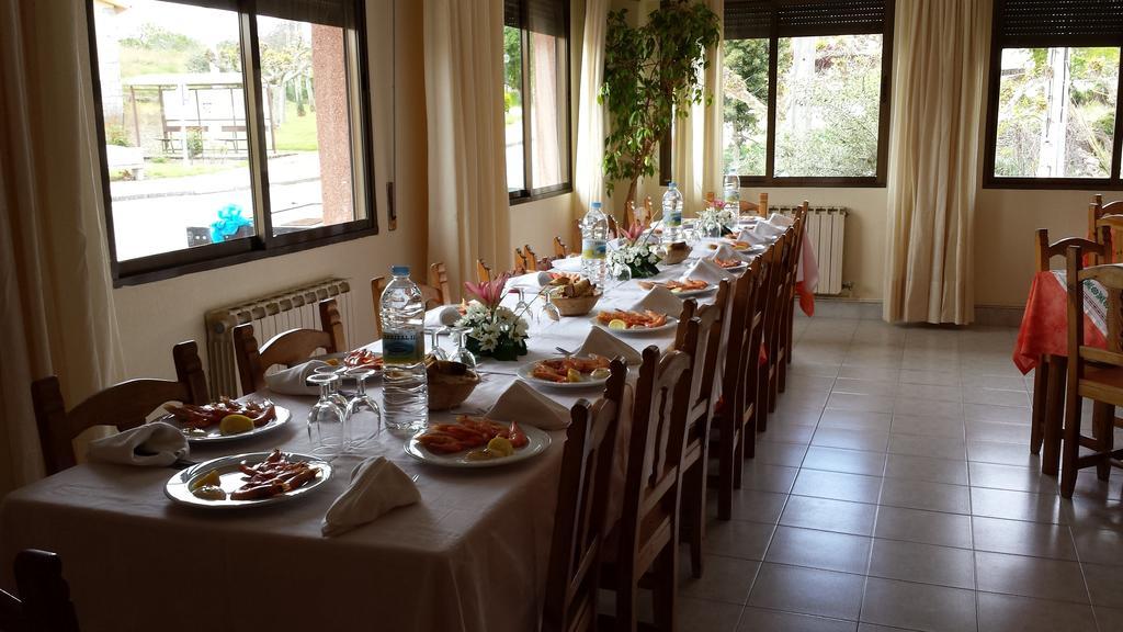 Hostal Atila Ricobayo Extérieur photo