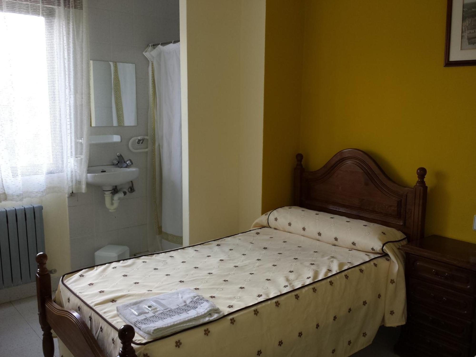 Hostal Atila Ricobayo Extérieur photo
