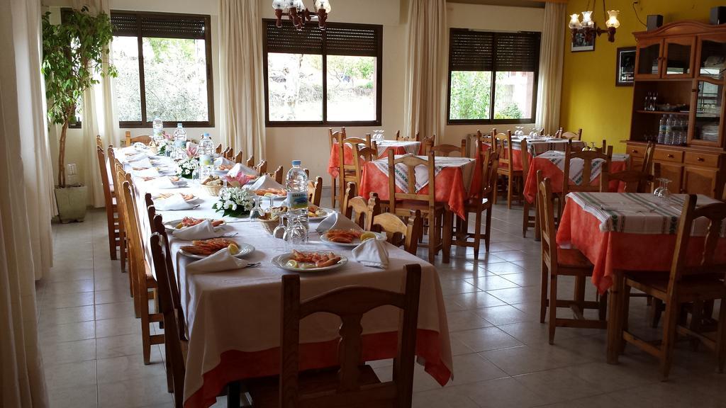 Hostal Atila Ricobayo Extérieur photo